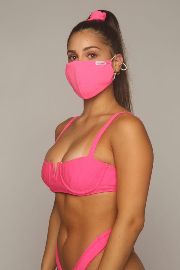 Check out the Bailey Pink Mask. A great quality set that will meet all your needs. Free Bikini's all year long!